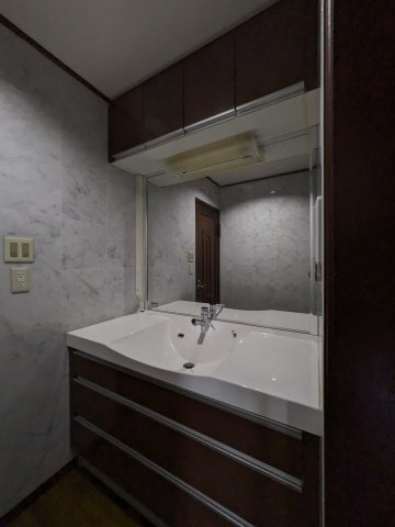 【独立洗面台】