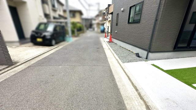 堺市東区菩提町　新築戸建の前面道路含む現地写真