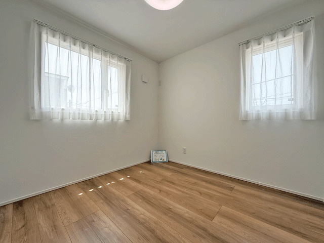 仙台市太白区西の平1丁目　A棟の洋室