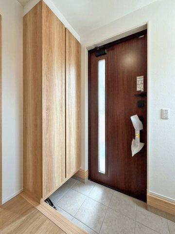 仙台市太白区西の平1丁目　A棟の玄関