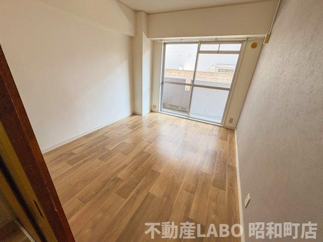 カワデンハイツⅢの居間・リビング