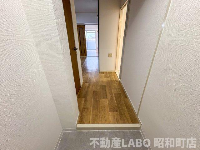 カワデンハイツⅢの玄関