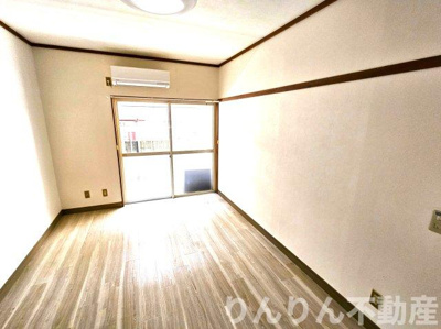 【居間・リビング】 | アネックス22 | こちらの居間で趣味の時間をお楽しみください