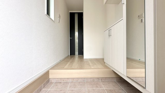 堺市堺区北向陽町　新築戸建　の玄関