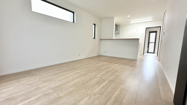 堺市堺区北向陽町　新築戸建　の居間・リビング