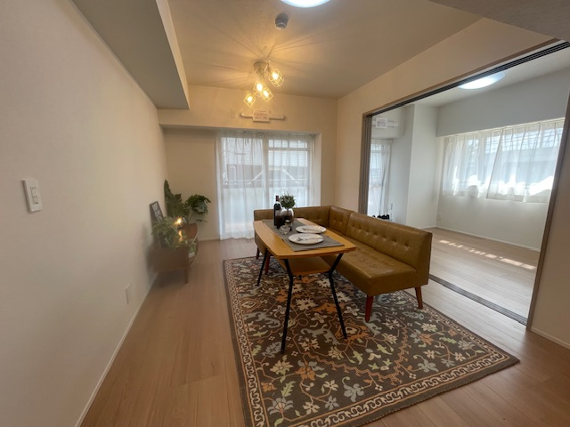 【ダイニング】プレジデント９８ 