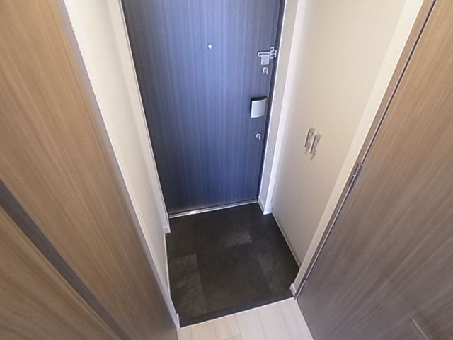 神戸市兵庫区西出町２丁目の賃貸マンションの玄関|玄関