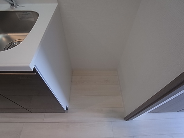 神戸市兵庫区西出町２丁目の賃貸マンション