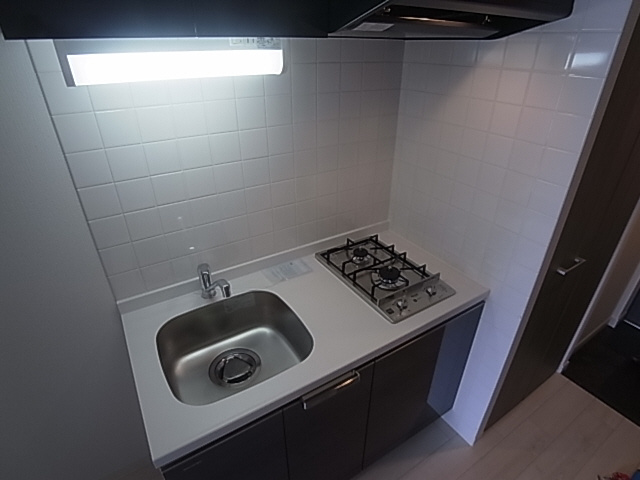 神戸市兵庫区西出町２丁目の賃貸マンションのキッチン|システムキッチン