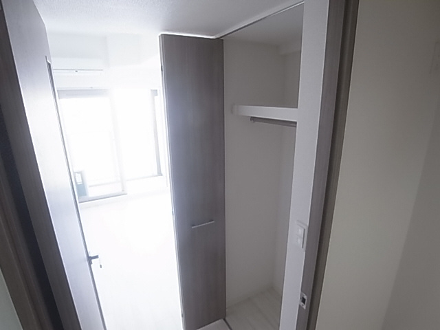 神戸市兵庫区西出町２丁目の賃貸マンションの収納|クローゼット