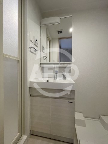 S-RESIDENCE難波大国町Tresの独立洗面台|S-RESIDENCE難波大国町Tres　(エスレジデンスナンバダイコクチョウ)　洗面所