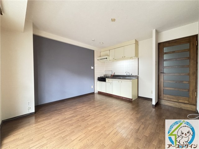 ロイヤルシンワ