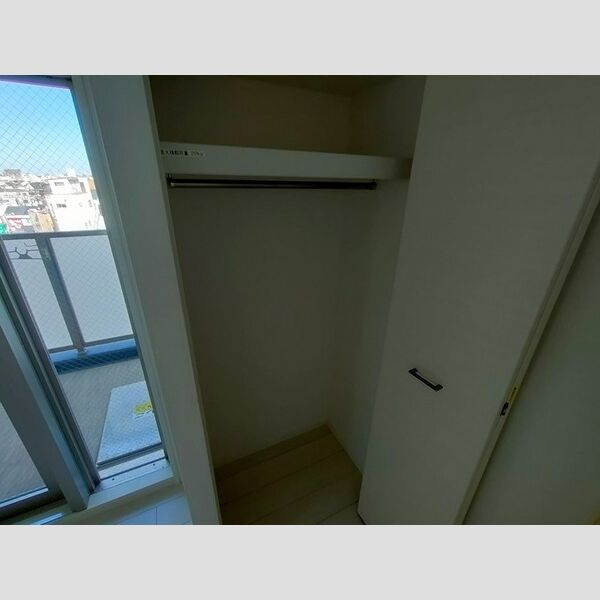 エスリード天王寺町北の収納