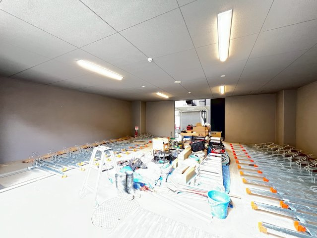 プレサンス東小橋エレディータのロビー