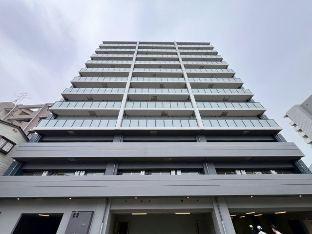 プレサンス東小橋エレディータの外観