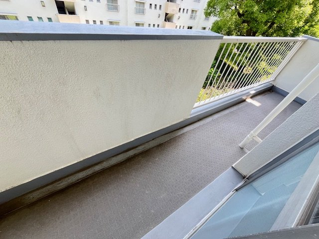 公団狭山住宅3号棟のバルコニー