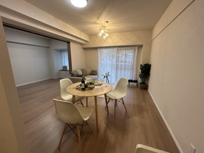 【居間・リビング】サンシティ本通 