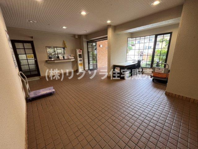 ローズハイツ香里園のエントランス|内部
■物件内覧・資金計画相談・住宅ローン相談、リフォーム相談、お問合せ受付中■
※当日・翌日のご内覧、ご相談はお電話でのお問合せがスムーズです！