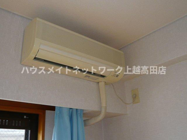 ピアハイム高田の設備|エアコン