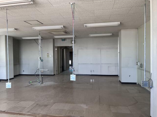 寅新田ペンガー貸しビルの内装