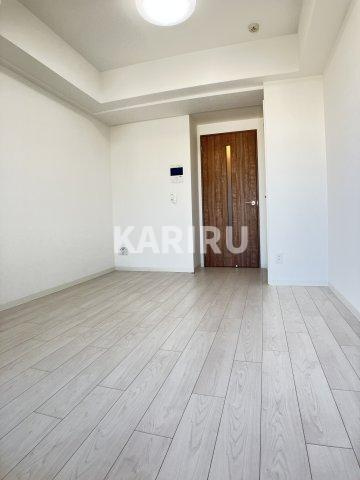 ゼオン大阪EASTの居間・リビング