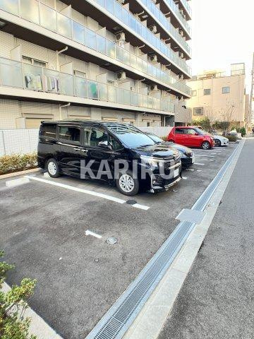 ゼオン大阪EASTの駐車場