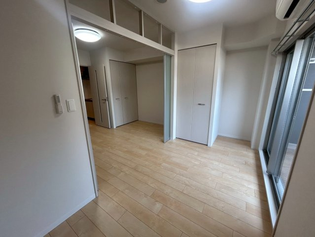 ヴィラ・セレーノ玉造本町の洋室