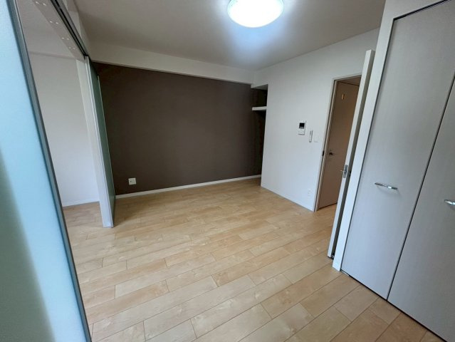 ヴィラ・セレーノ玉造本町の居間・リビング