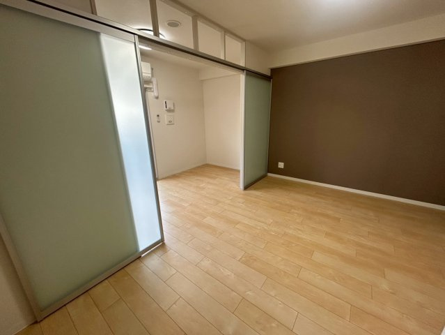 ヴィラ・セレーノ玉造本町の居間・リビング