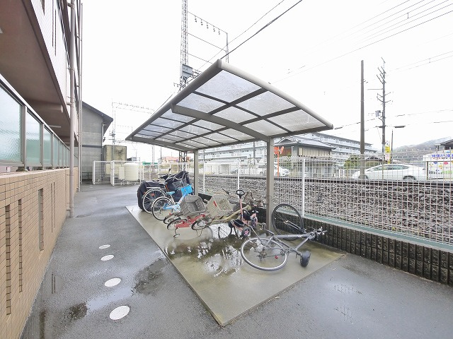 Cozycourt Guneiのその他共用部分|自転車置き場