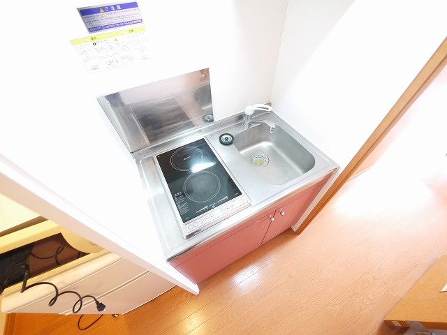 レオパレスＫＡＺＵのキッチン|お料理しやすいキッチンです