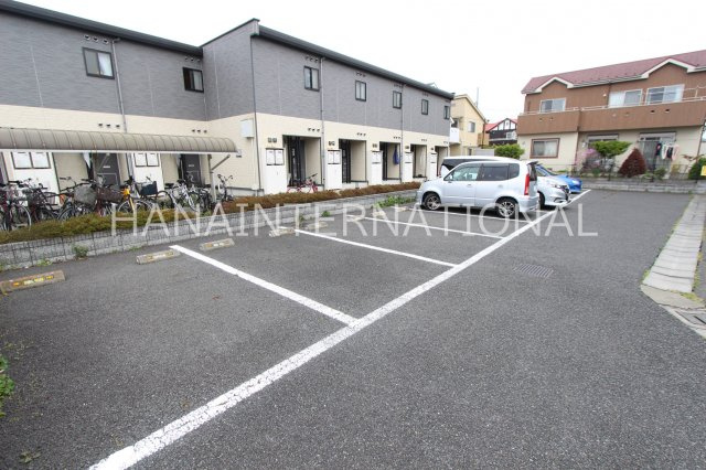 小荷田の駐車場