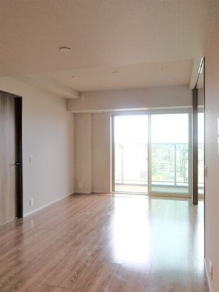 プラウドタワー亀戸クロスブライトタワー棟のバルコニー