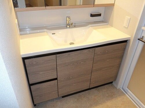 プラウドタワー亀戸クロスブライトタワー棟の独立洗面台