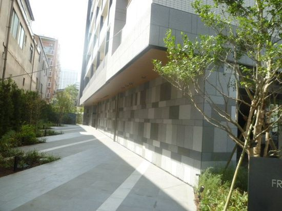 フレンシア菊川のエントランス