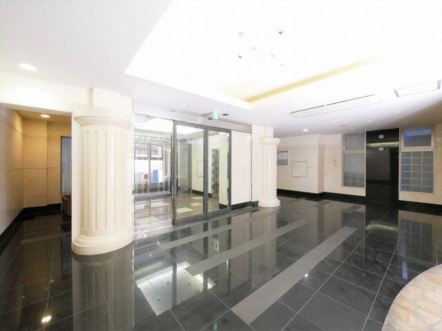 Gramercy Nipponbashiのエントランス