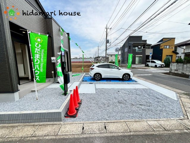 上尾市西宮下7期　新築戸建　グラファーレ01の駐車場