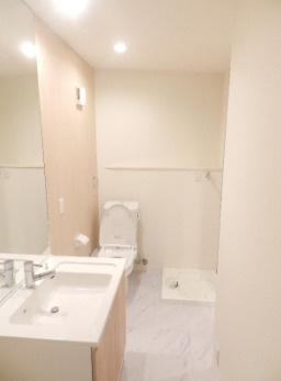 THE CITY 塩屋の洗面所