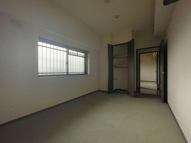 ダイアパレス西宝町弐番館の洋室