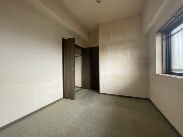 ダイアパレス西宝町弐番館の洋室