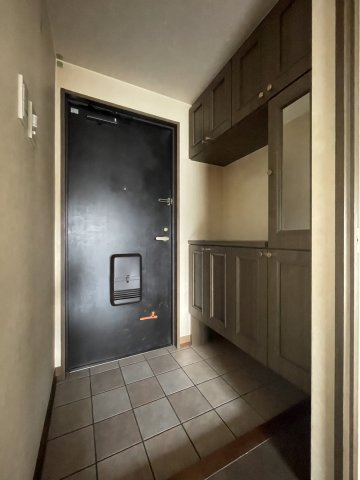 ダイアパレス西宝町弐番館の玄関