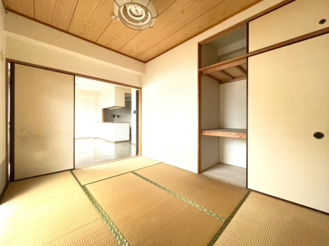 ダイアパレス西宝町弐番館の和室