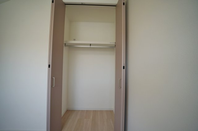 【横浜市保土ケ谷区仏向町1135-3全5棟新築戸建てA号棟】★仲介手数料無料★（仏向小学校・橘中学校）の収納