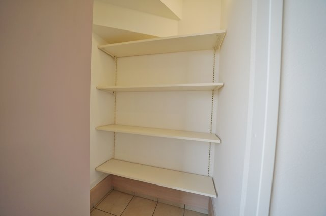 【横浜市保土ケ谷区仏向町1135-3全5棟新築戸建てA号棟】★仲介手数料無料★（仏向小学校・橘中学校）の収納