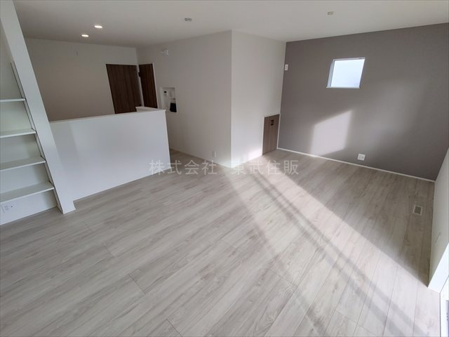 【居間・リビング】の画像