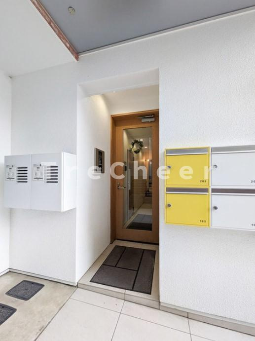 マメールロワ本駒込のエントランス