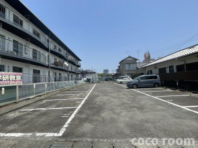 kitahaus（キタハウス）の駐車場