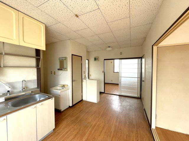 板倉ハイツの居間・リビング