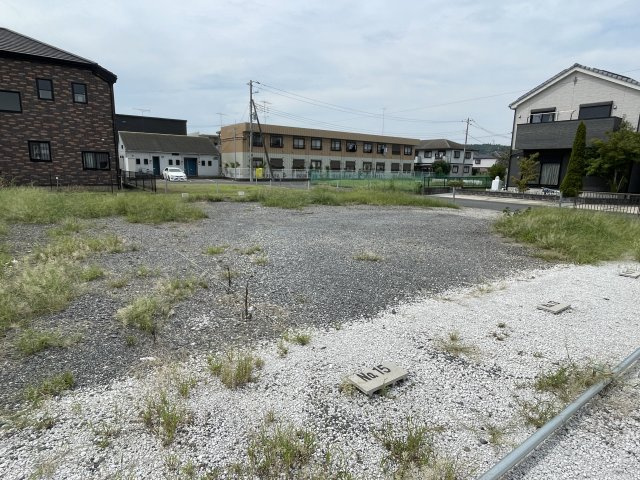 板倉ハイツの駐車場