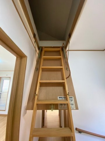 青木町中古戸建　室内全面リフォーム済の収納